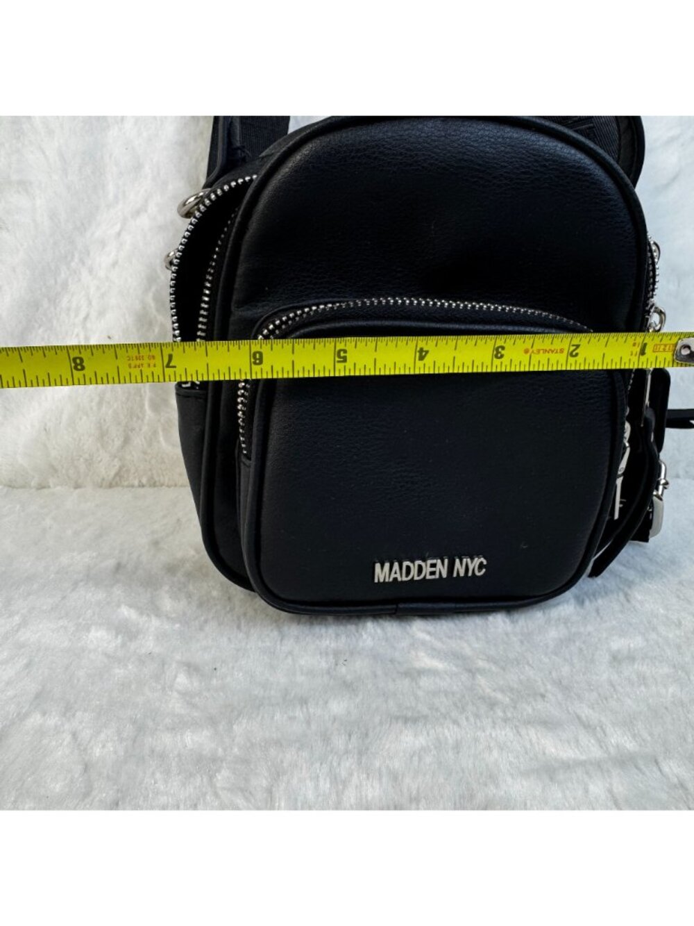 Madden NYC Black Mini Crossbody Shoulder Bag  Adjustable Strap Faux Leather - Picture 8 of 8